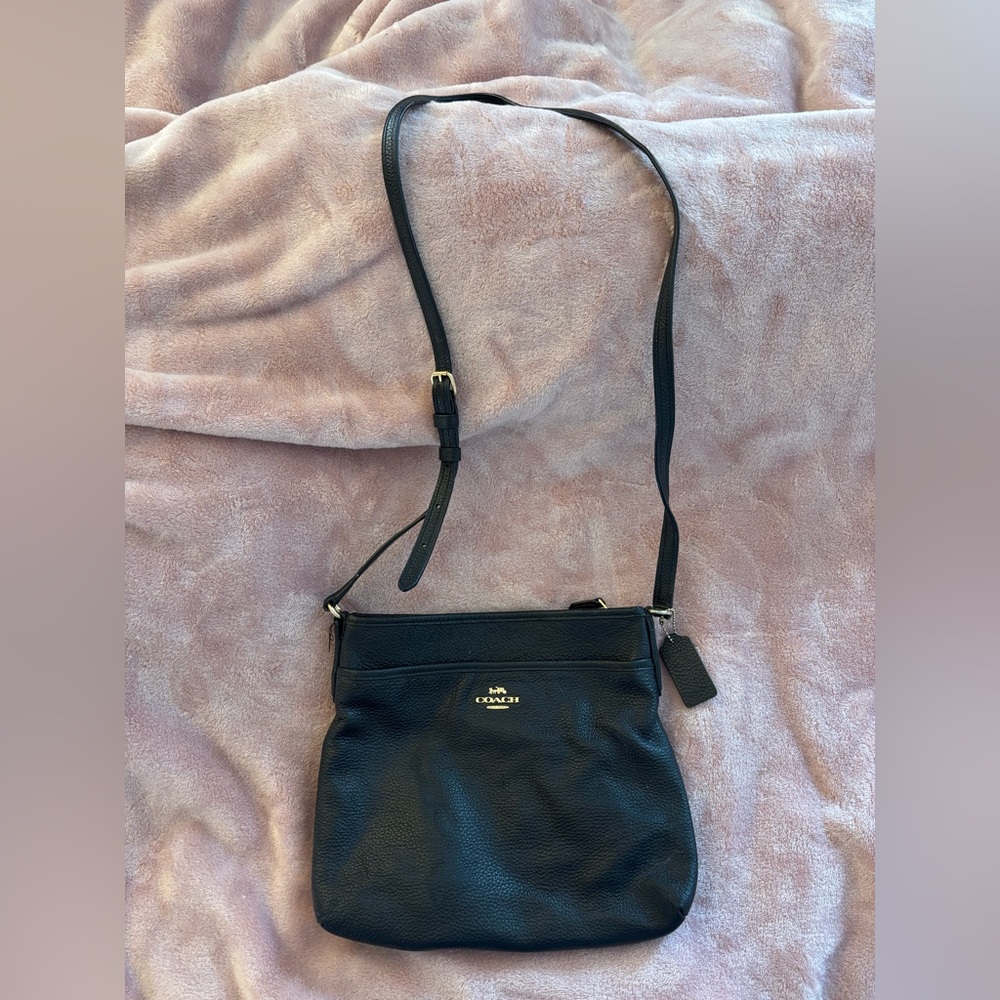 Black Coach Pebbled Leather File Crossbody Shoulder Handbag Purse